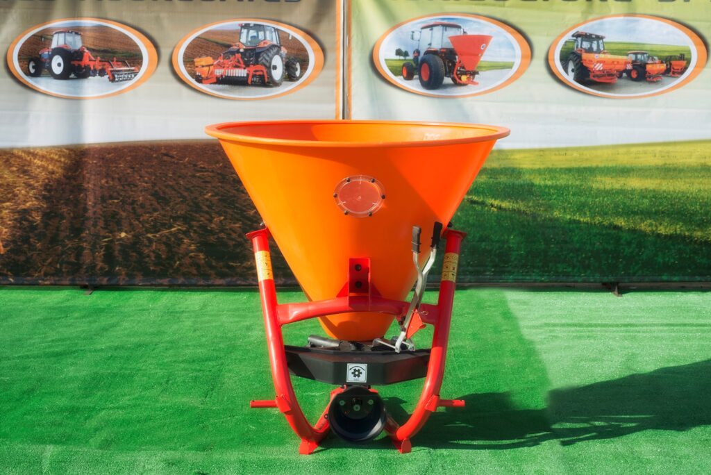 Rozsiewacz lejkowy sadowniczy jednotalerzowy dexwal